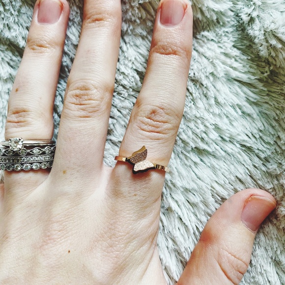 anniel butterfly pale gold